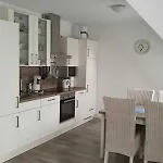Seepark Reetdachhaus 2 * Burhave