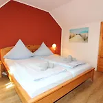 Seepark Reetdachhaus 2