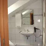 Seepark Reetdachhaus 2 *