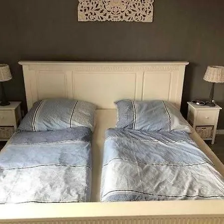 Seepark Reetdachhaus 2 Holiday home *