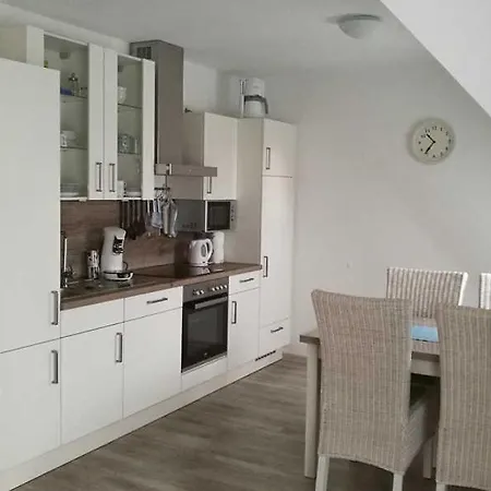 Seepark Reetdachhaus 2 * Burhave
