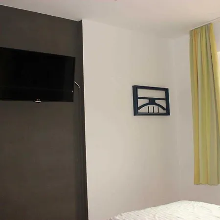Seepark Reetdachhaus 2 *