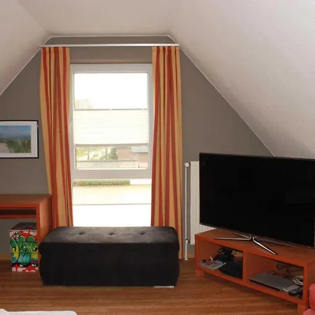 Seepark Reetdachhaus 2 Burhave