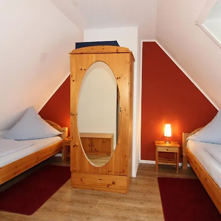 Seepark Reetdachhaus 2 Holiday home