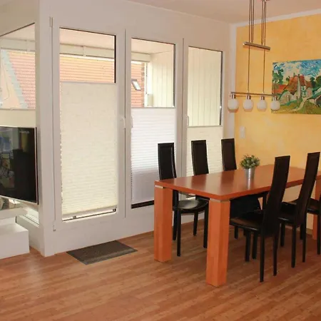 Seepark Reetdachhaus 2 *