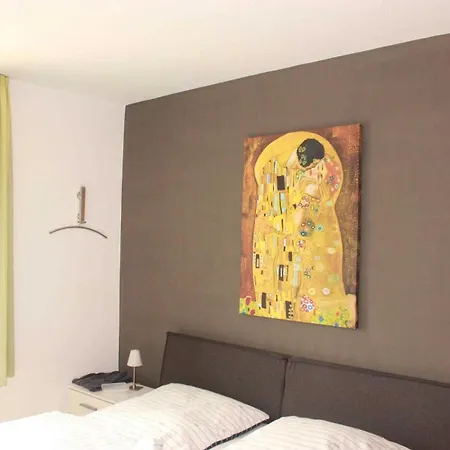 Seepark Reetdachhaus 2 Feriehus