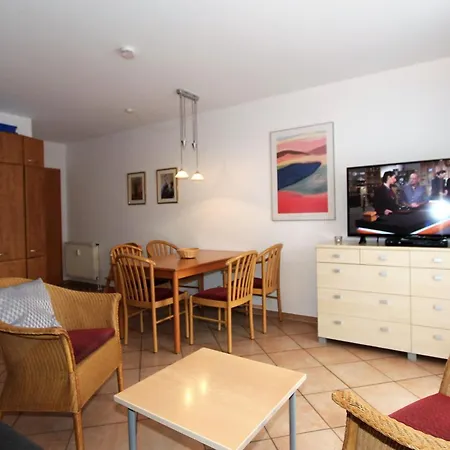 Seepark Reetdachhaus 2 *